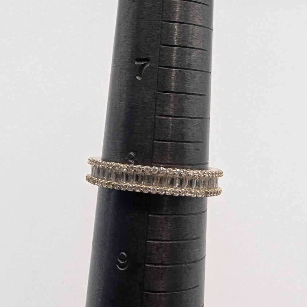 OUE 925 Sterling Silver Baguette Cubic Zirconia Eternity Band Ring Gold Tone 8 - Picture 4 of 4